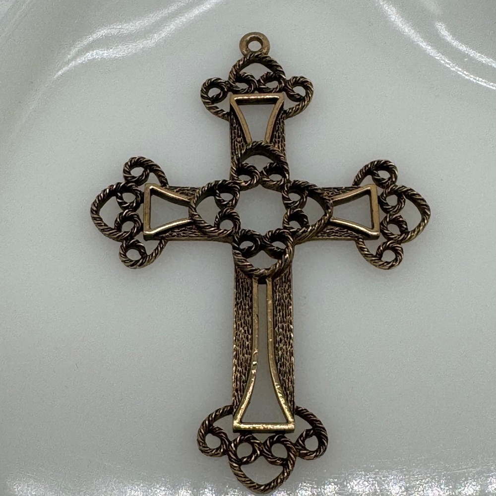 Vintage 1973 Sarah Coventry Limited Edition Cross Pendant Renaissance Rope 3.5"